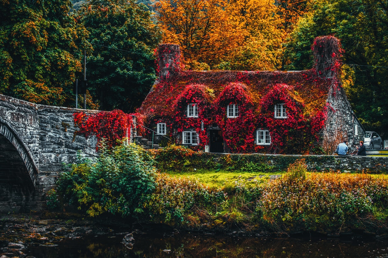 how home insurance deductibles work