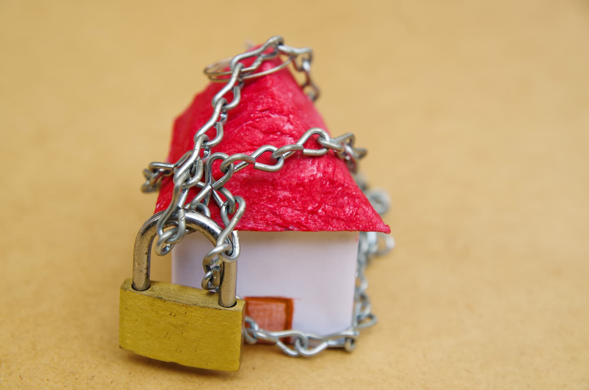 What Makes Buying A Foreclosed Property Risky